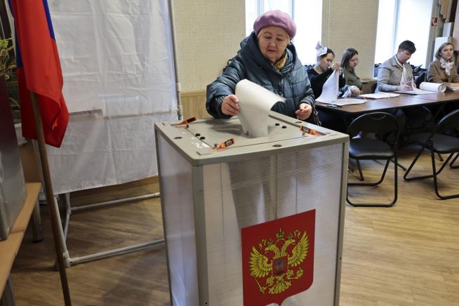 With Putin's Victory Not in Doubt, Russia Votes
