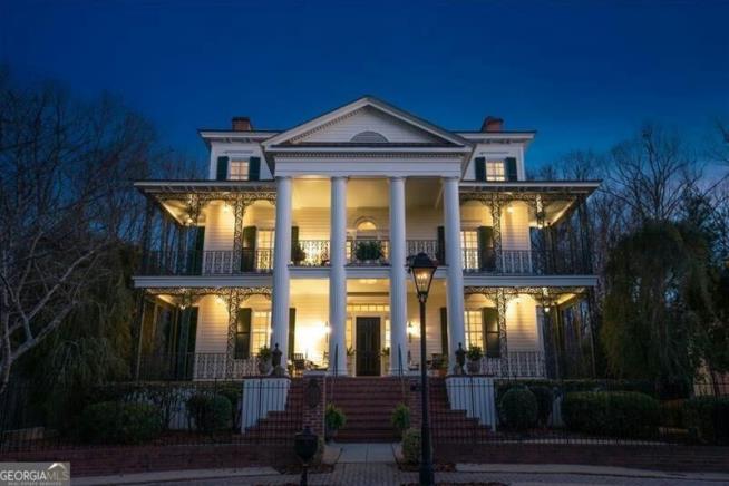 You Can Live in a Replica of Disney's Haunted Mansion
