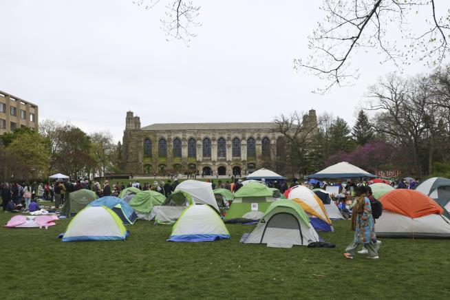 Northwestern Deal With Protesters Draws Criticism