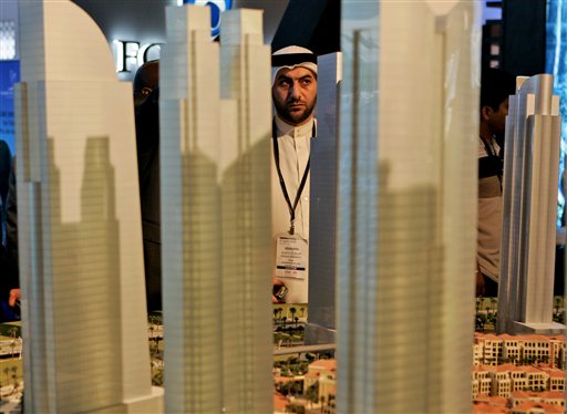 Young Americans Ride Out Recession in Dubai