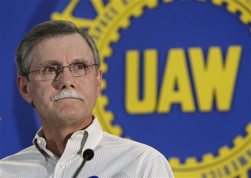 Put the Brakes on Car Chiefs' Pay: UAW Boss