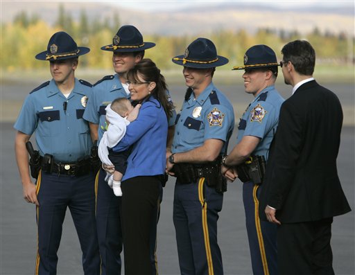 Alaska Drug Case Delayed for Palin Campaign: Trooper