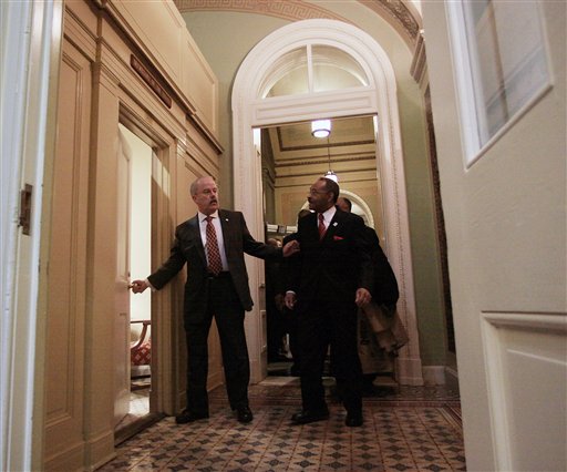 Burris Arrives at Senate, Not Allowed to Take Oath