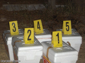 Mexican Cops Find 5 Heads in Coolers