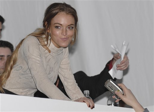 Cops Issue Arrest Warrant for Lohan