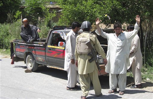 Taliban Uses Human Shields in Pakistan Fight