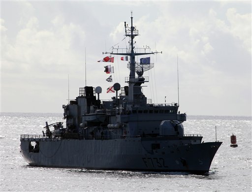 French Ship Grabs 11 Pirates Off of Somalia