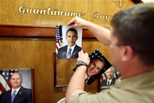 Obama to Revive Gitmo Military Tribunals