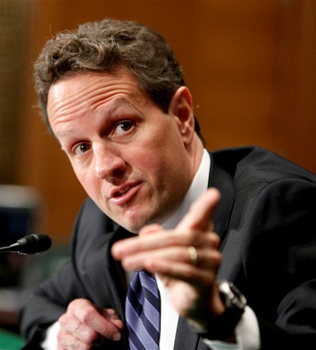 Geithner: Pay Changes Ahead for Bank Execs