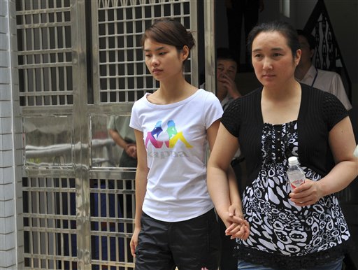 China Frees Waitress Who Killed Bigwig in Sex Attack