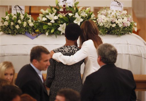 Mourners Honor Eunice Kennedy Shriver