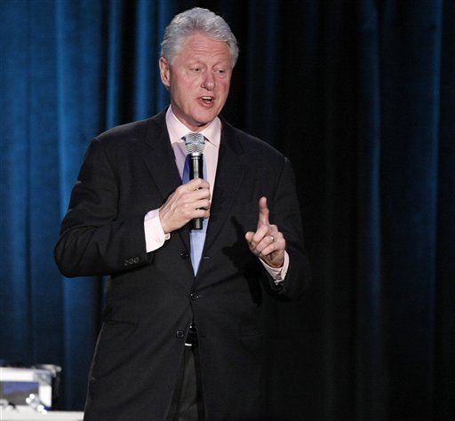 Historian Sheds Gossipy Light on Clinton Years