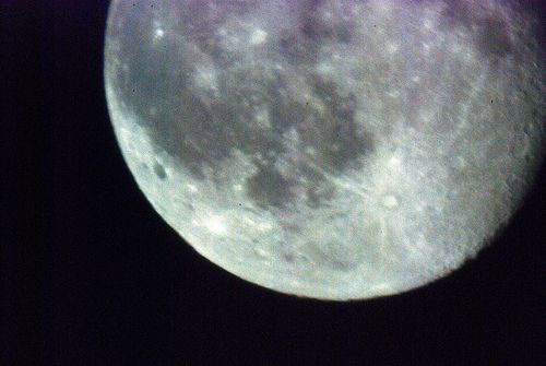 Craft Find Traces of Water on Moon