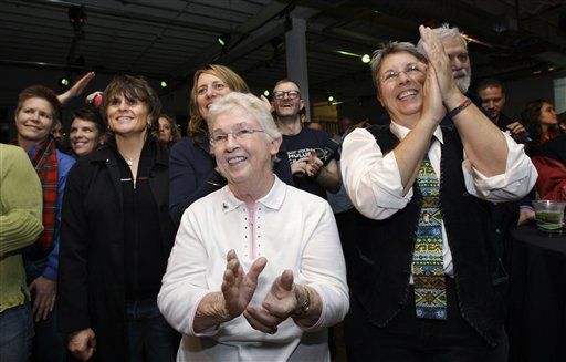 'Everything But Marriage' Law for Gays Passes in Wash.