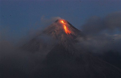 20K Flee Filipino Volcano