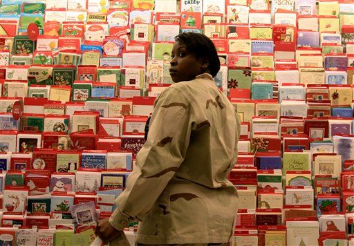 Americans Send Fewer Holiday Cards