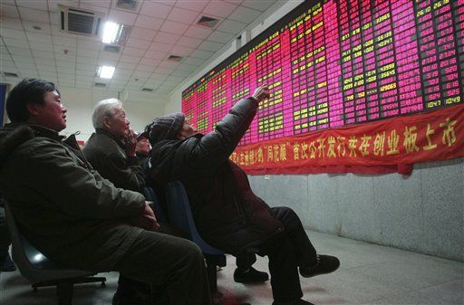 China Lenders Step Up as Western Banks Struggle