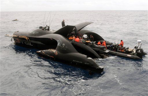 Boat Destroyed, Whaling Activists Take to the Air
