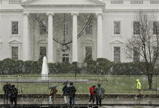 Man Jogs Naked Near White House