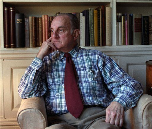 Chronicler of WASP Life Louis Auchincloss Dies at 92
