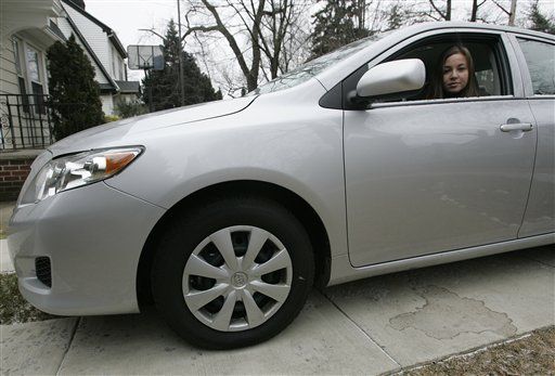 Feds Review Complaints on Toyota Corolla Steering