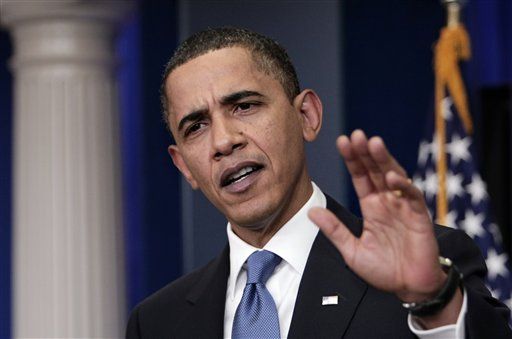 Obama OK With Fat Bonuses for Blankfein, Dimon
