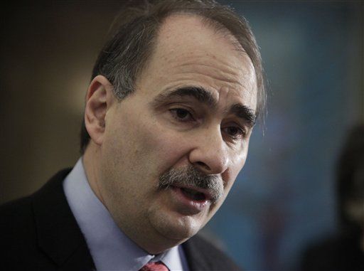 David Axelrod Defiant, but Shows the Strain