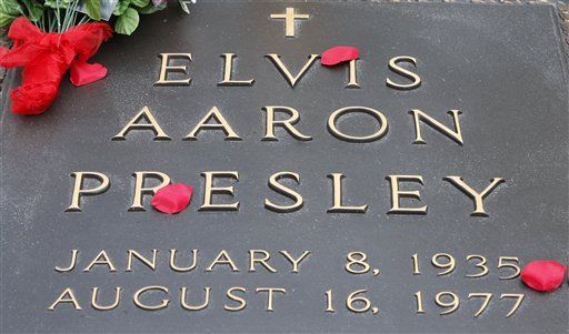 Elvis Wrote Note to Dead Mom in Bible