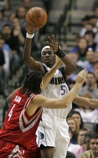 Rockets Crash in First Meeting With Mavs