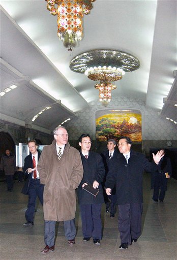 US Envoy Visits North Korean Reactor