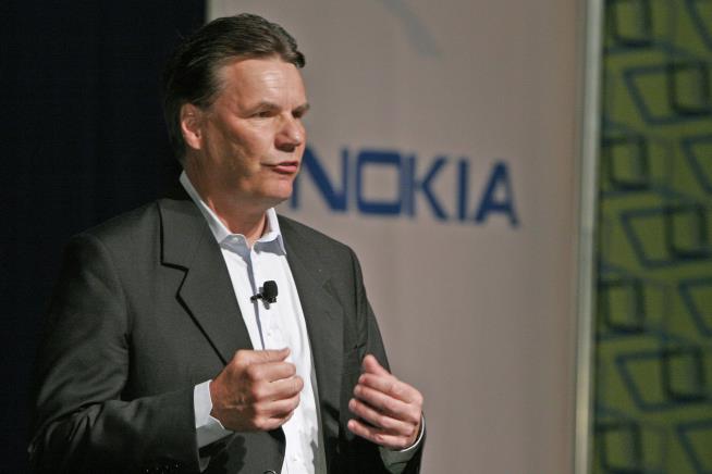 Nokia Divides Itself to Focus on Mobile Net