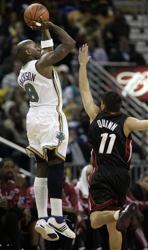 Home Hornets Beat Heat With Threes