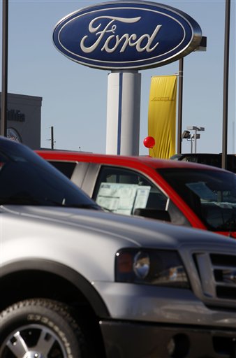 Ford Trims Q4 Loss to $2.75B; Plans Job Cuts