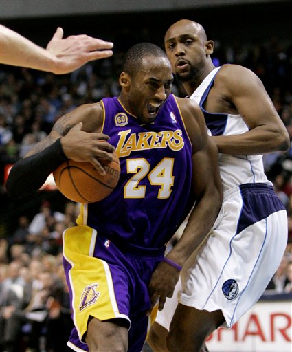 Nowitzki, Mavs Overpower Kobe, Lakers