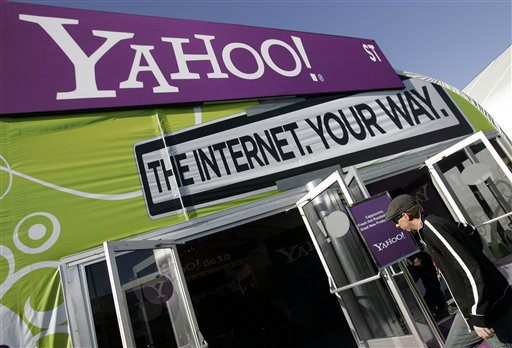 AT&T and Yahoo Forge Alliance