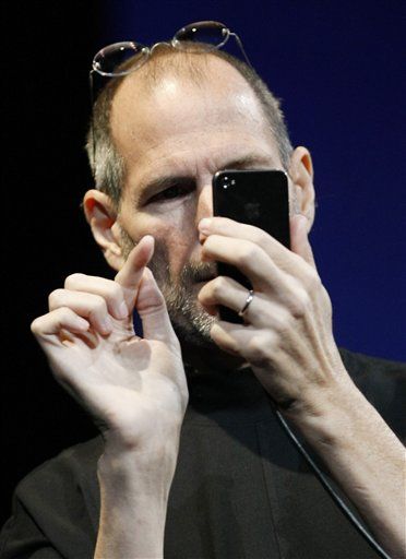 Website: Steve Jobs Emails Were Real