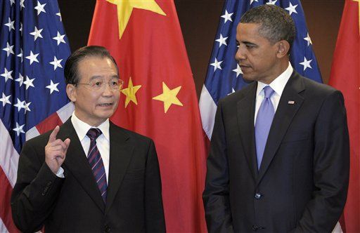 Obama Pressures China on Currency