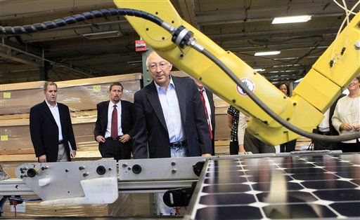 Biggest-Ever Solar Plant Wins OK in Calif.