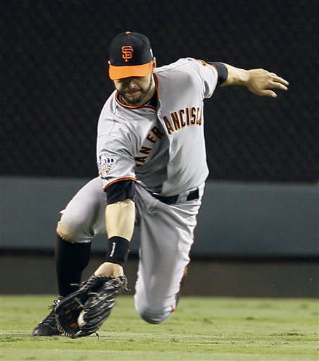 Giants Near Crown With Game 4 Win
