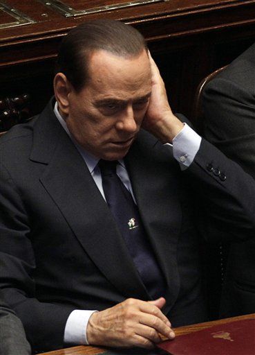 Berlusconi Survives No-Confidence Vote