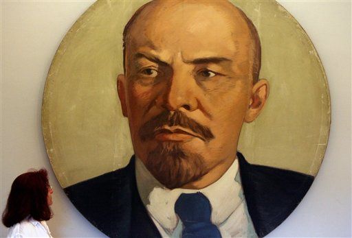Russia Votes on Burying Lenin