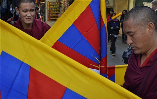 Dalai Lama Giving Up Political Role