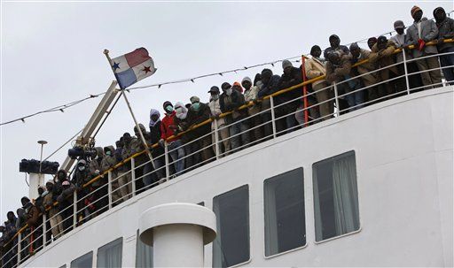 Libya Refugee Ship Sinks, Hundreds Feared Dead