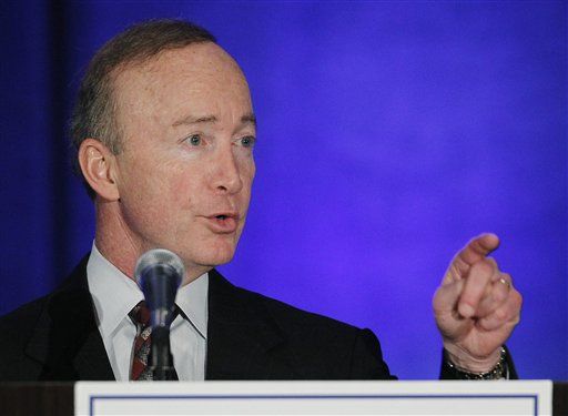 Indiana Governor Mitch Daniels Gets 16 Stitches to Forehead After Gym Accident