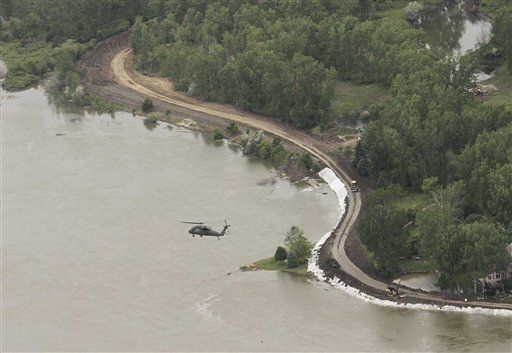 Midwest Flooding: Missouri River Threatens to Flood Iowa Town