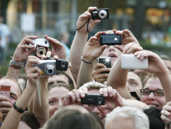 Apple Wants to Block Your iPhone Camera at Concerts