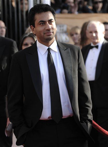 Kal Penn Leaving White House Role for 'How I Met Your Mother'