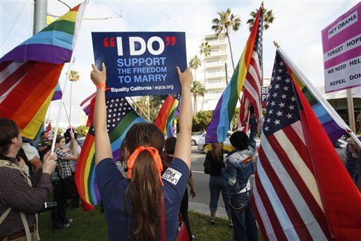 Obama Backs Repeal of Defense of Marriage Act