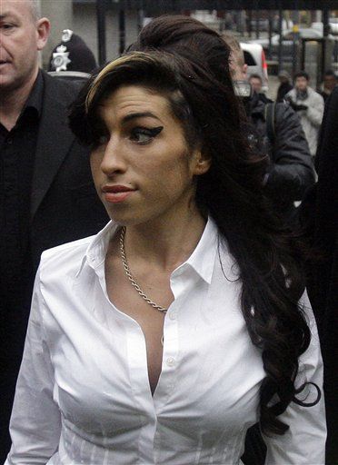 Amy Winehouse Dead at 27, Found in Her Apartment