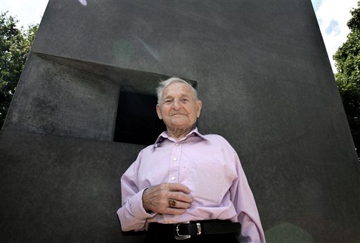 Rudolf Brazda, Last Gay Concentration Camp Survivor, Dies at 98